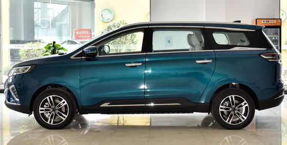 450 км электрических легковых автомобилей EV Dayun Yuanzhi для семьи